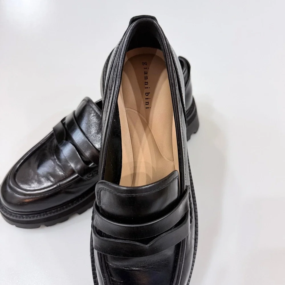 Gianni Bini Black Leather Lug Sole Penny Loafers - 7.5 Dark Academia Y2K Style - Picture 4 of 7